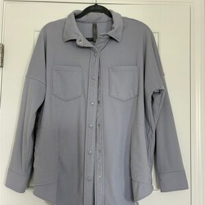 Women’s Mondetta  Shirt Jacket (Shacket) in Light Blue Gray. Snap closure.